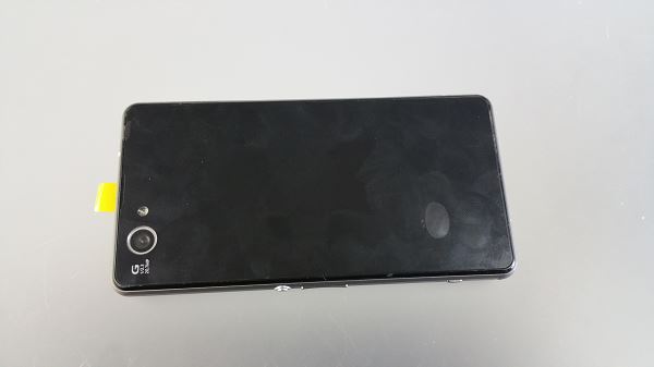 Guide tutoriel de réparation pour le Sony Xperia Z1 compact D5503